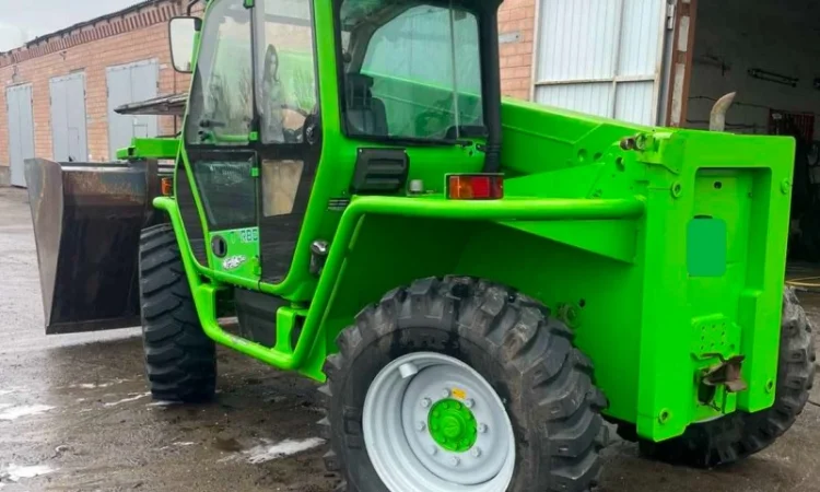 Телескопічний навантажувач MERLO P34.7 Plus - фото № 3