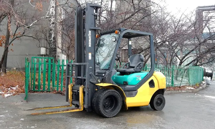 Вилочный погрузчик б/у KOMATSU FG25C-16 - фото № 1
