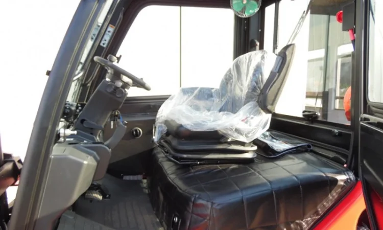 Навантажувач вилковий HC Hangcha 5.5т. 2019 року 131 мотогодин кабіна - фото № 6