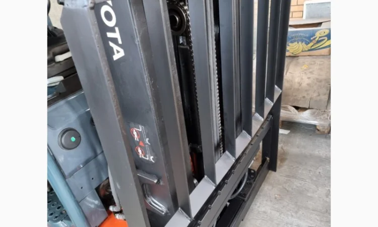 Вилковий електронавантажувач Toyota 8FBM20T 2016 року в наявності - фото № 5