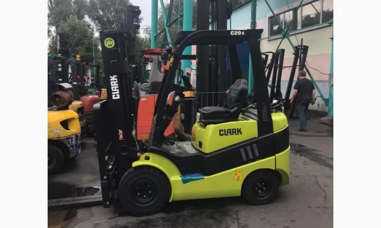 Новый газовый погрузчик 2т., Clark, двигатель Mitsubishi - фото № 4