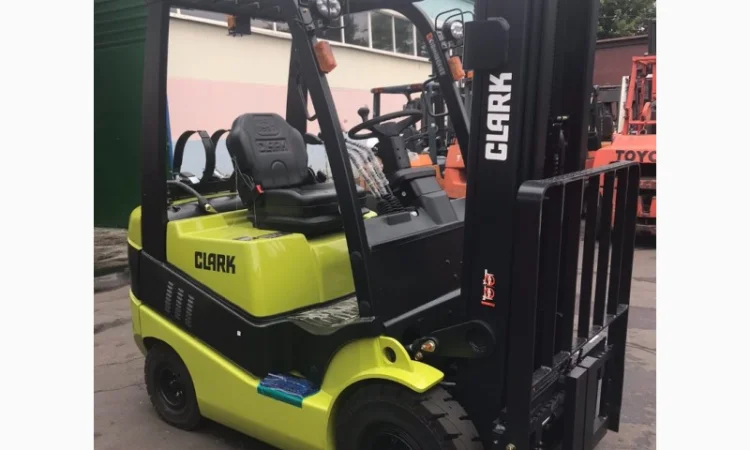 Новый газовый погрузчик 2т., Clark, двигатель Mitsubishi - фото № 5