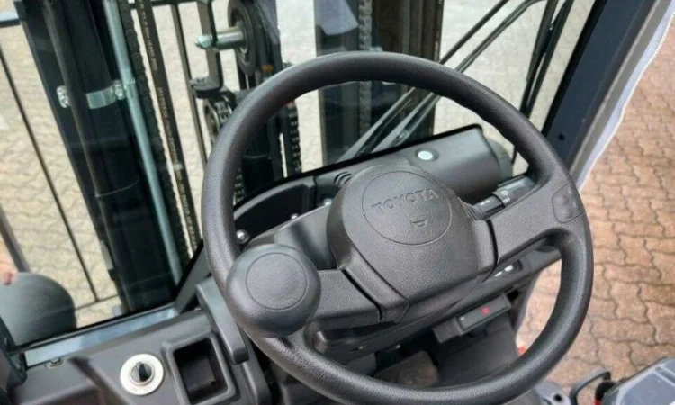 Електронавантажувач Toyota 8FBM16T акб 2024 року як НОВИЙ - фото № 5