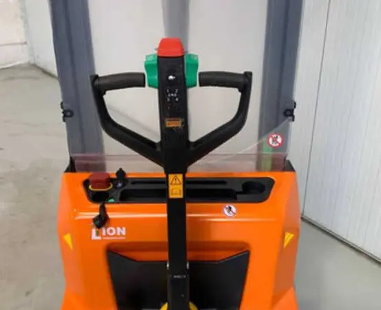 Новый штабелер Doosan LSM12N7 2023 года с литий-ионной акб Li-ion - фото № 3