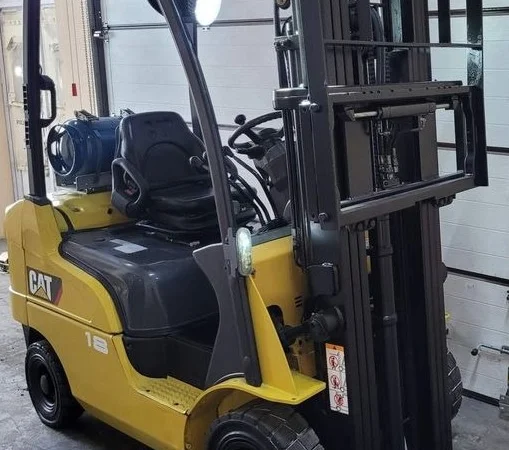 Навантажувач вилковий бу 1.8т Caterpillar вагоннік двигун Nissan K21 в наявності - фото № 4