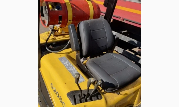 Вилочный погрузчик 2т. Daewoo вагонник в наличии газ - фото № 3