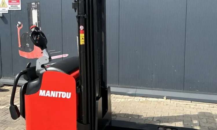 Электрический самоходный штабелер Manitou J16LITLL42SP 1132 ч. 2016г - фото № 2