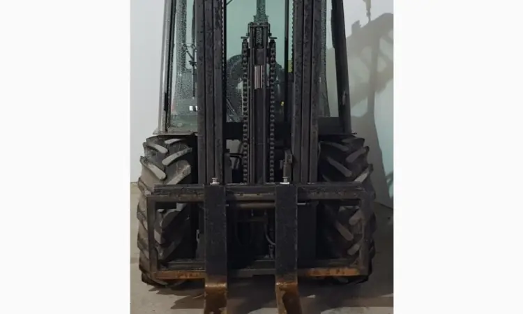 Погрузчик вилочный повышенной проходимости Manitou MSI30 триплекс 2011 года 1973 мч - фото № 2
