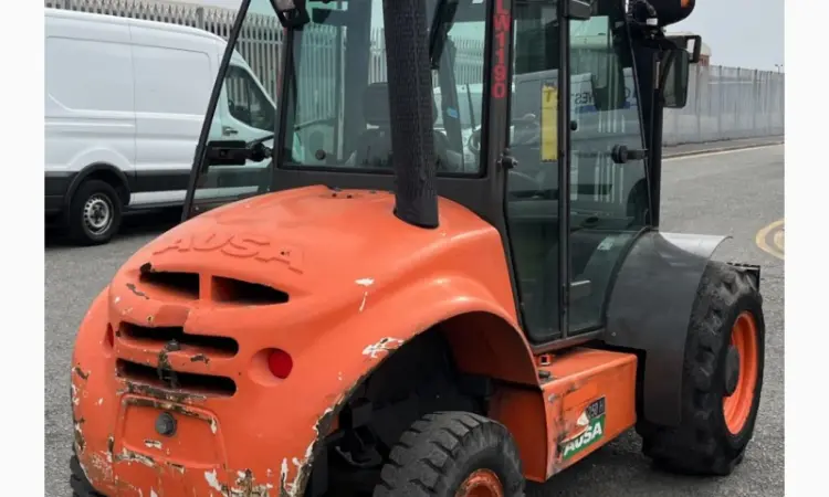 Трактор дизельний навантажувач підвищеної прохідності кара Ausa C250H 2017 - фото № 4