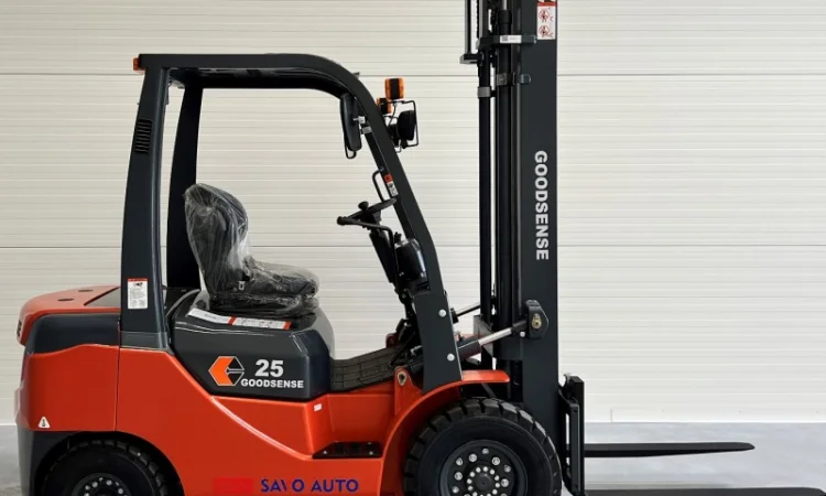 Новый дизельный погрузчик 2.5т. Goodsense FD25B-X3, 2500кг, 4 метра подъем - фото № 1