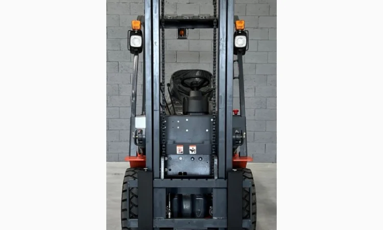 Новый дизельный погрузчик 2.5т. Goodsense FD25B-X3, 2500кг, 4 метра подъем - фото № 3