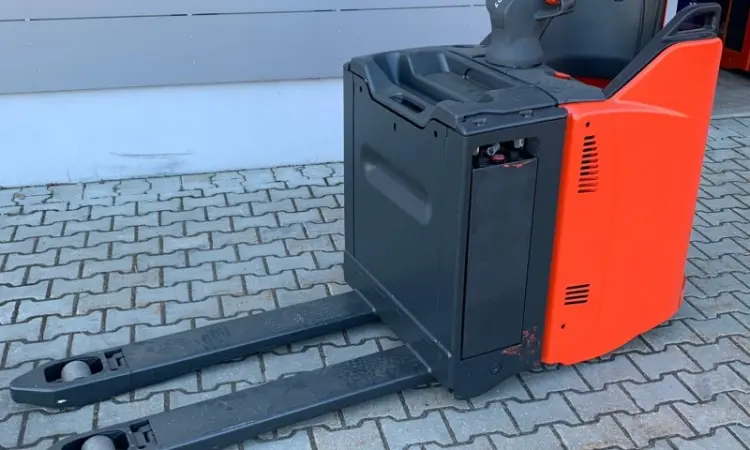 Электровизок Linde T20SP (Германия) 2019 года 250 моточасов - фото № 1