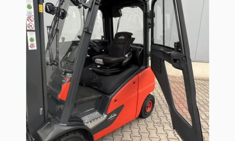 Вилочный погрузчик Linde H18T-02 2019 года кабина - фото № 1