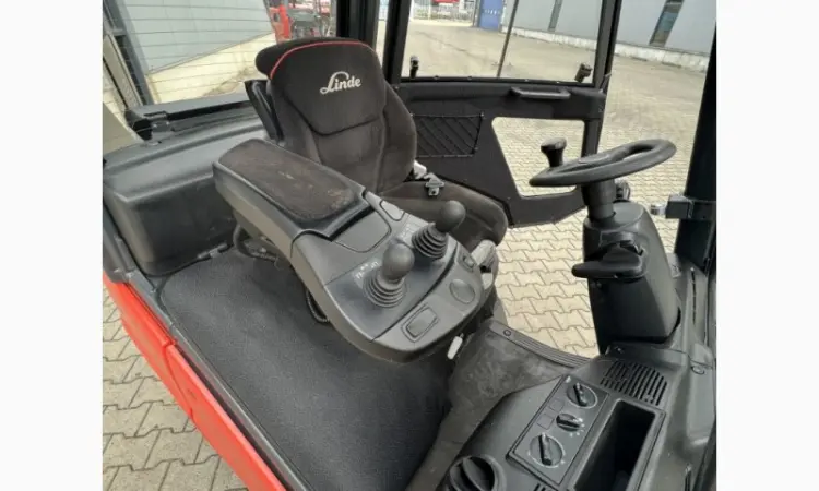 Вилочный погрузчик Linde H18T-02 2019 года кабина - фото № 4