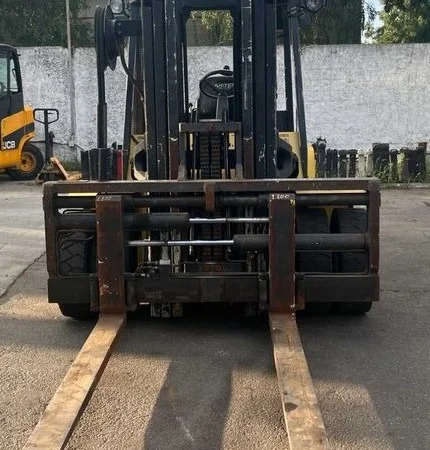 Вилочный погрузчик бу 6т. Hyster 4650 мм подъем 2200 мм габарит - фото № 3