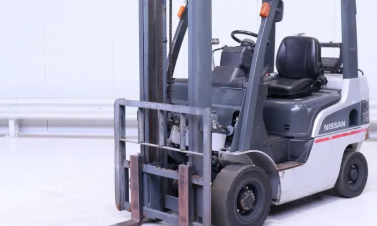Вилковий навантажувач кара 1.5т. Nissan P1F1A15D 2008 року 2м. габарит - фото № 2