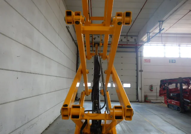 Ножничный подъемник Haulotte Compact 10N 2021 года 112 моточасов - фото № 6