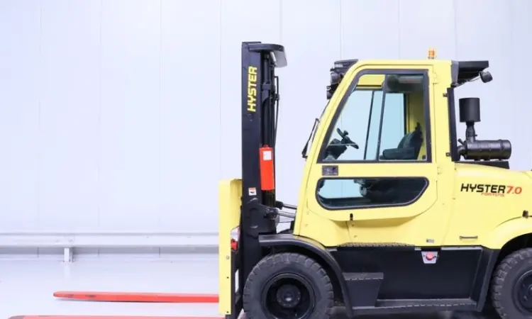 Вилочный погрузчик Hyster 7т. 2015 года кабина - фото № 5