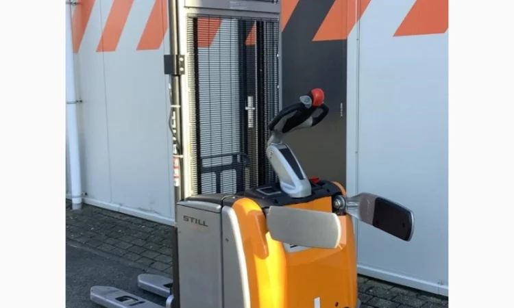 Штабелер Still EXV-SF14 2016 года 2702 моточасов - фото № 1