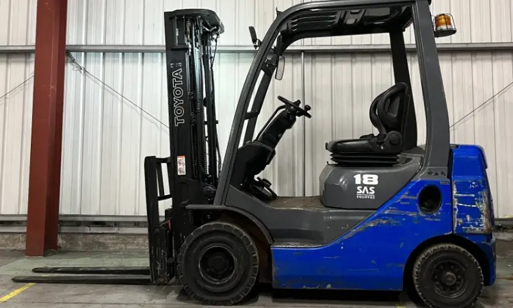 Вилковий навантажувач Toyota 02-8FDF18 дизель 2014 року 3000 мотогодин - фото № 2