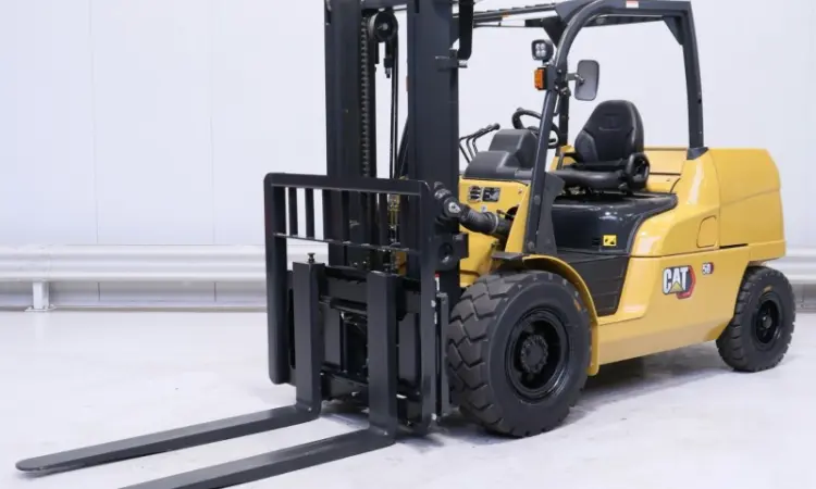 Новый дизельный погрузчик Caterpillar DP50NT 2022 года 1 моточас - фото № 1