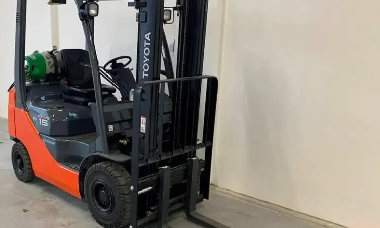 Погрузчик 1.5т. Toyota 02-8FGF15 70 моточасов состояние нового - фото № 2