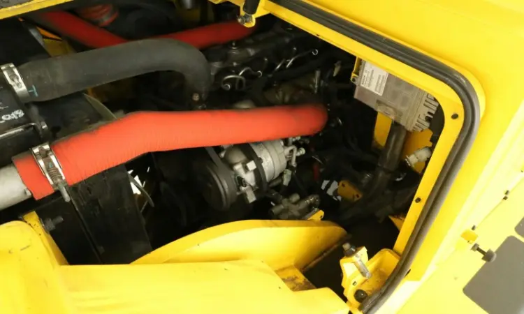 Дизельный погрузчик 8т. Hyundai 2014 года 7016 моточасов - фото № 4