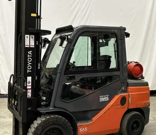 Газовий навантажувач 3.5т. Toyota 8FGJF35 2020 року 5.5м.підйом кабіна - фото № 1