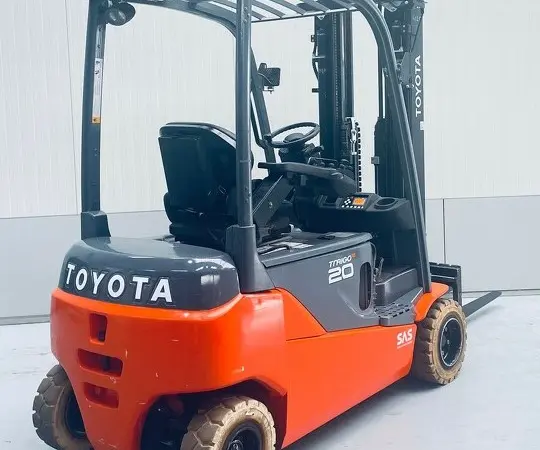 Вилковый погрузчик 2т. Toyota 8FBMT20T 2019 года с акб Li-ion - фото № 1