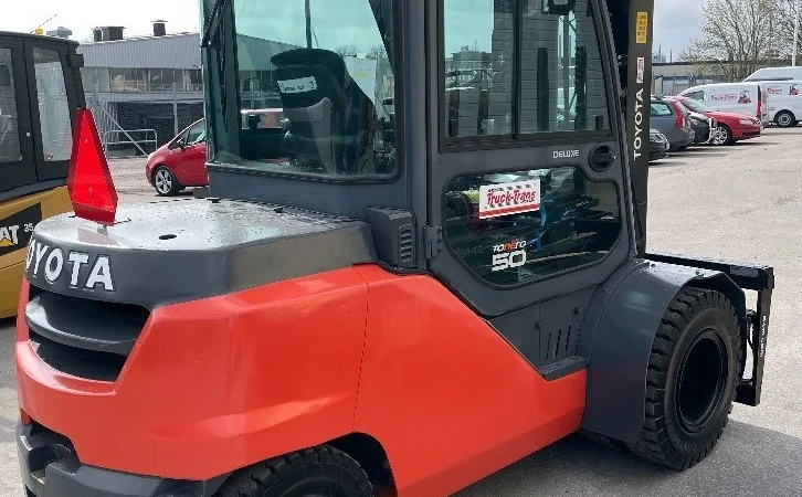 Дизельний навантажувач Toyota 40-8FD45N 2015 року 1200 мотогодин - фото № 2