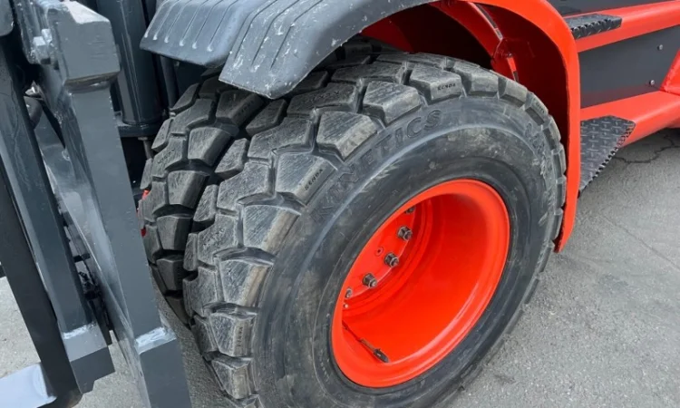 Дизельный погрузчик вилочный бу 6т. Linde H60D-03 4 метра подъем - фото № 7