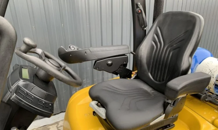 Вилочный погрузчик Yale GLP16VX 2018 года вагонник 2025 мм габарит - фото № 5