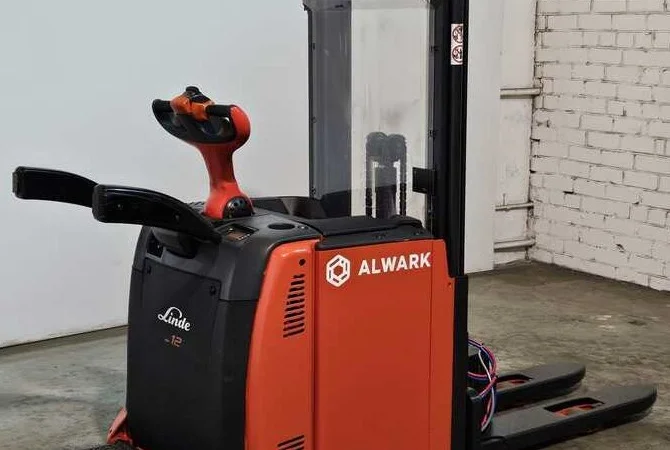 Поводковий штабелер Linde L12AP 2019 р. 756 мг 2924 мм підйом 1915мм габарит - фото № 2