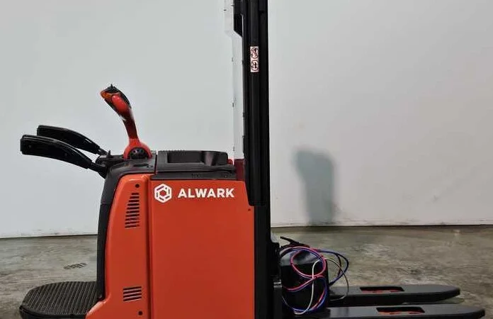 Поводковий штабелер Linde L12AP 2019 р. 756 мг 2924 мм підйом 1915мм габарит - фото № 3