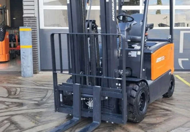 Новий електронавантажувач Doosan B25X-7 Plus (Корея) 2023р 4.7м - фото № 2