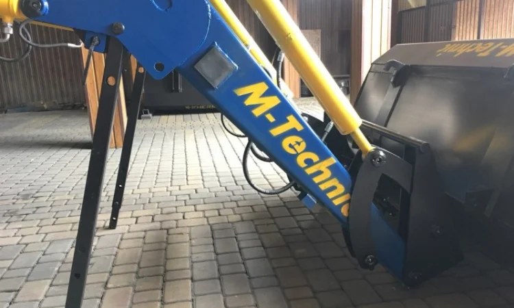 Кун. быстросъёмный погрузчик "М-Техник1600" (швидкоз`ємний навантажувач) - фото № 7