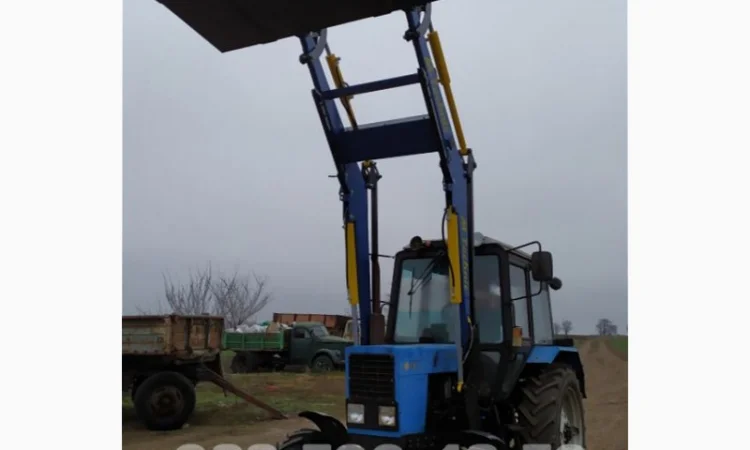 Быстросъемный фронтальный погрузчик Кун - фото № 9