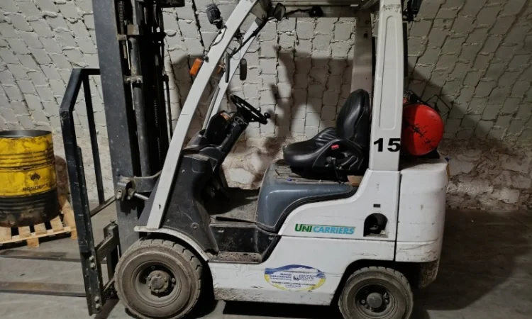 Навантажувач UNICARRIERS - фото № 1