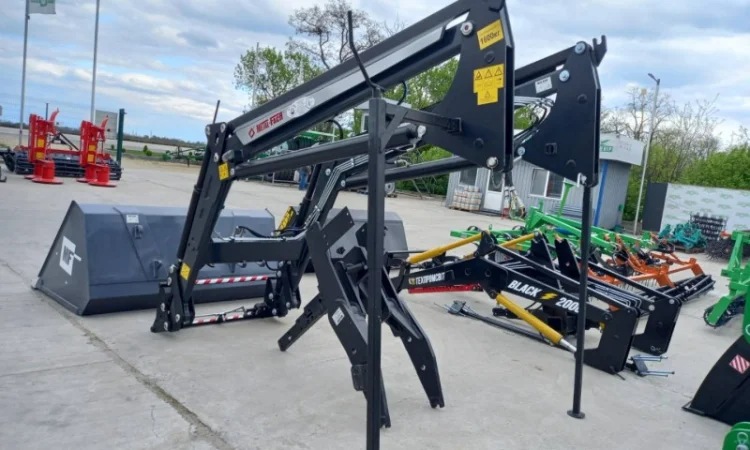 Навантажувач фронтальний Metal-Fach T229/2 - фото № 2