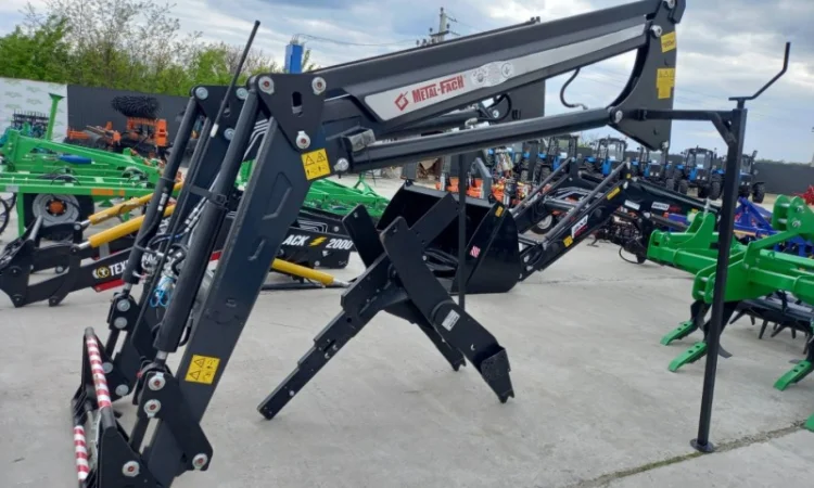 Навантажувач фронтальний Metal-Fach T229/2 - фото № 3