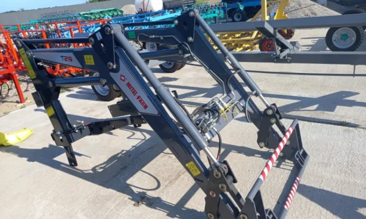 Навантажувач фронтальний T219/2 - фото № 1