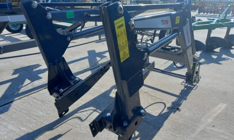 Навантажувач фронтальний T219/2 - фото № 4