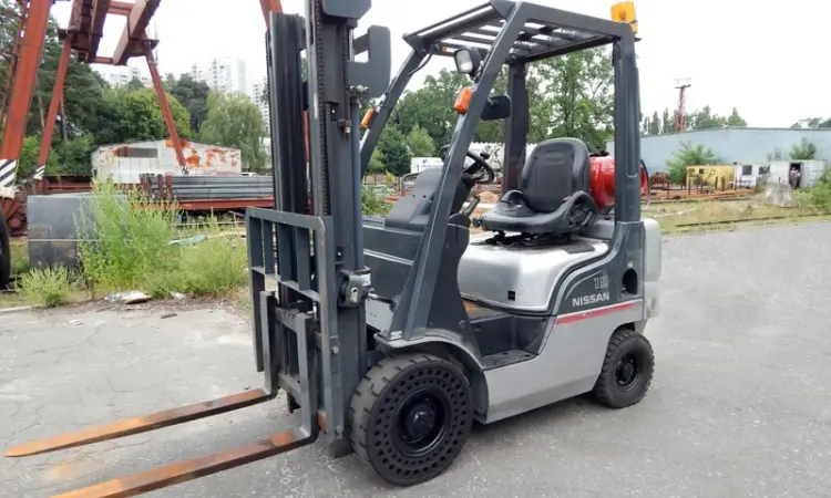 Вилочні погрузчики TOYOTA, KOMATSU, NISSAN зі складу в Києві - фото № 2