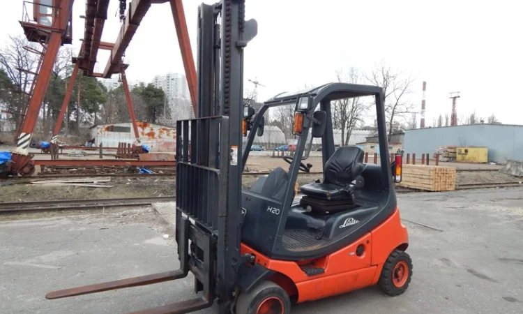 Вилочный погрузчик б/у LINDE H20D-03 - фото № 1