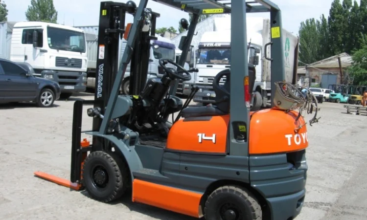 Вилочный погрузчик Toyota 6FG18 на 1.35 тонн - фото № 5