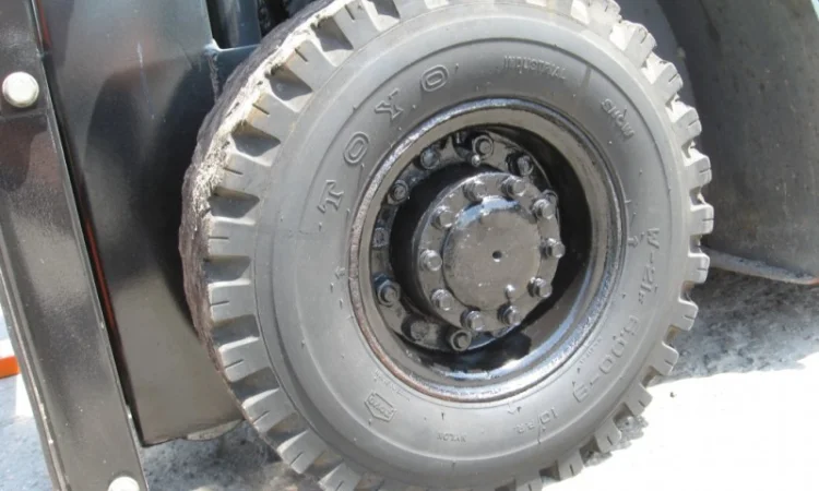 Вилочный погрузчик Toyota 6FG18 на 1.35 тонн - фото № 10