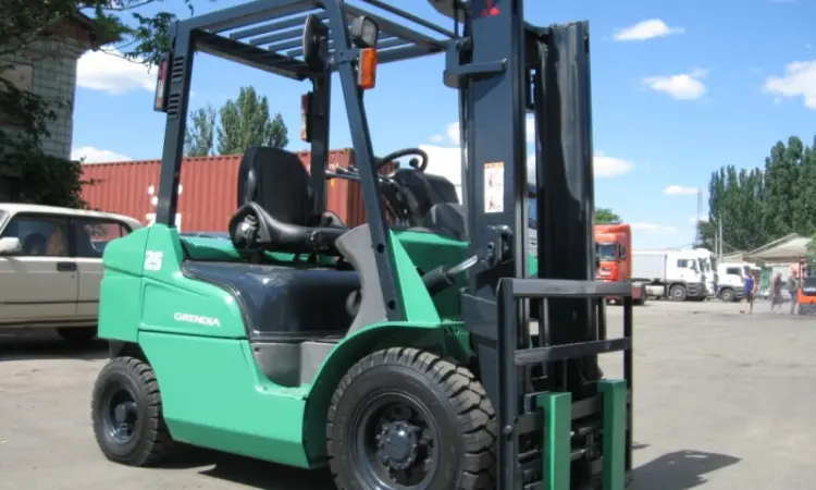 Дизельный погрузчик Mitsubishi KFD25T-F18C на 2.5 тонны - фото № 9