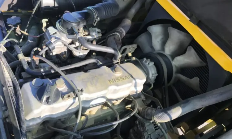 Бензиновый вилочный автопогрузчик Nissan UGL02A30 на спарке грузоподъёмностью 3 тонны - фото № 8