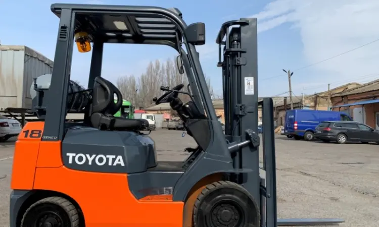 Вилочний навантажувач Toyota 02-7FG18 на 1.8 тонни - фото № 5