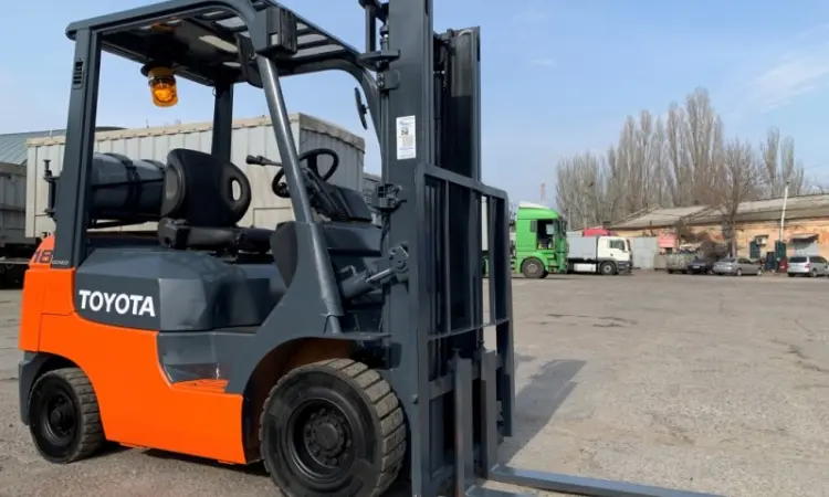 Вилочний навантажувач Toyota 02-7FG18 на 1.8 тонни - фото № 6